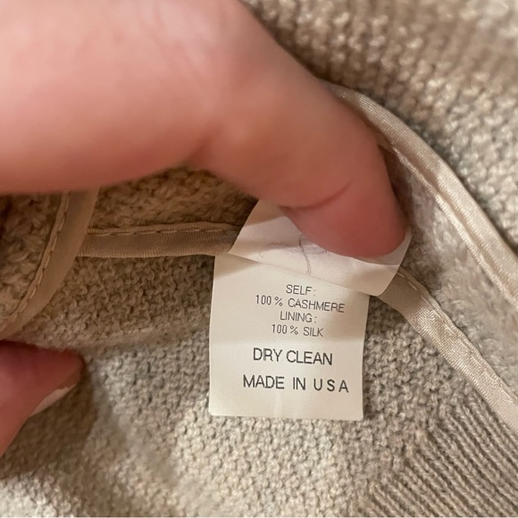 Vintage Marc Jacobs Fitted Cashmere Blouse with Back Zipper  - Grey - Picture 13 of 13